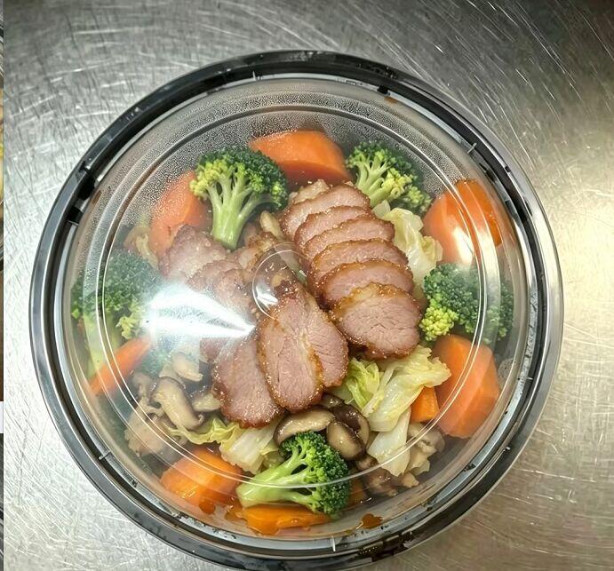 C7. Roast Pork w. Mixed Veggies