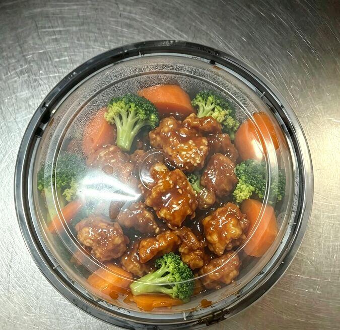 C17.Chicken w. Garlic Sauce
